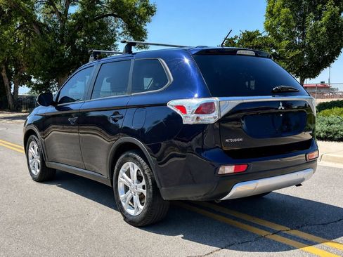 Used 2015 Mitsubishi Outlander SE AWD/4WD image 3