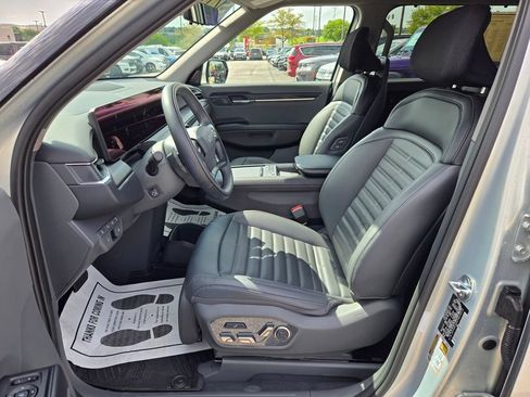Used 2026 Kia EV9 Land AWD/4WD image 14