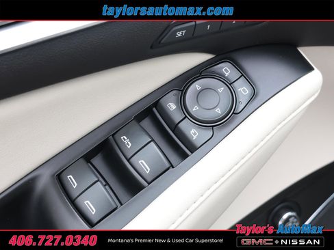 Used 2024 Buick Enclave Avenir w/ Avenir Technology Package AWD/4WD image 35