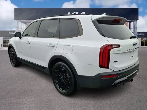 Certified 2022 Kia Telluride EX w/ EX Premium Package AWD/4WD image 4
