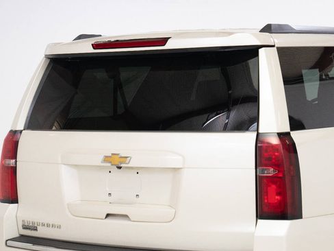 Used 2015 Chevrolet Suburban LTZ image 13