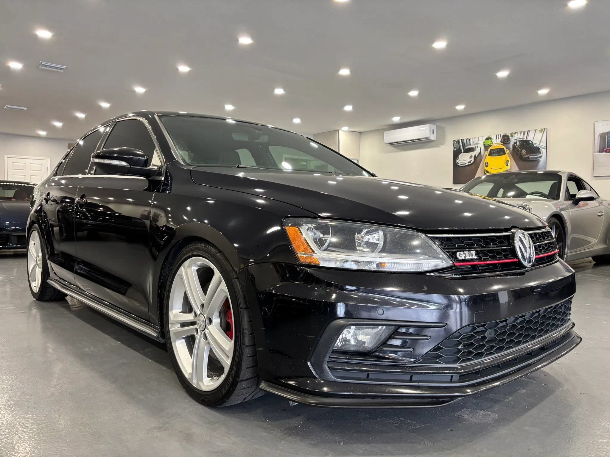 Used 2017 Volkswagen Jetta GLI FWD image 1