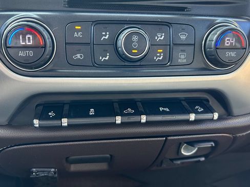 Used 2018 GMC Sierra 1500 SLE w/ SLE Value Package AWD/4WD image 31