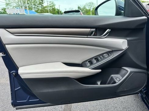 Used 2019 Honda Accord LX image 14