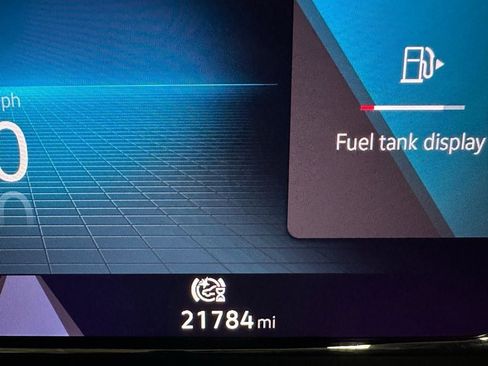 Used 2025 Volkswagen Atlas SE image 24