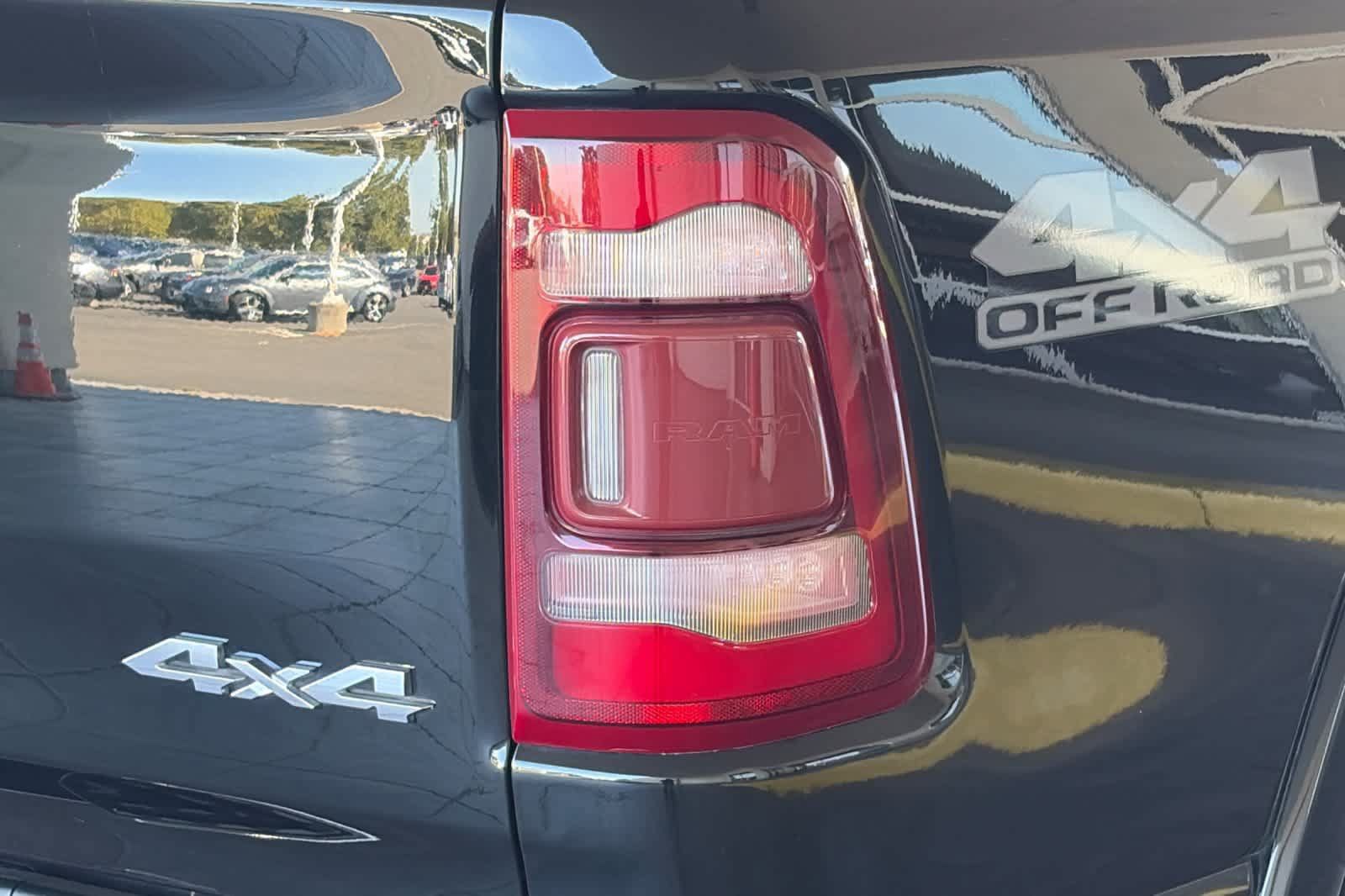 Used 2019 RAM 1500 Laramie AWD/4WD image 30