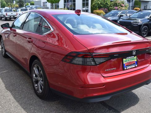 Used 2024 Honda Accord EX image 7