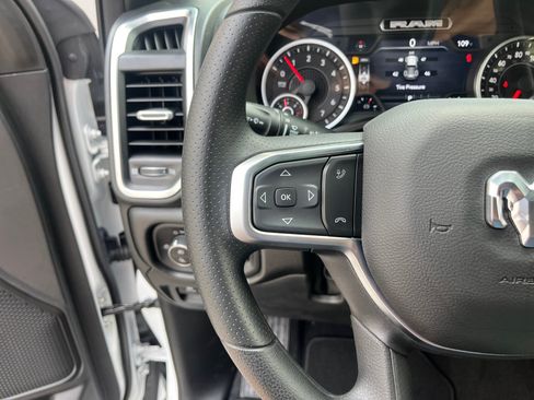 New 2026 RAM 1500 Express AWD/4WD image 15