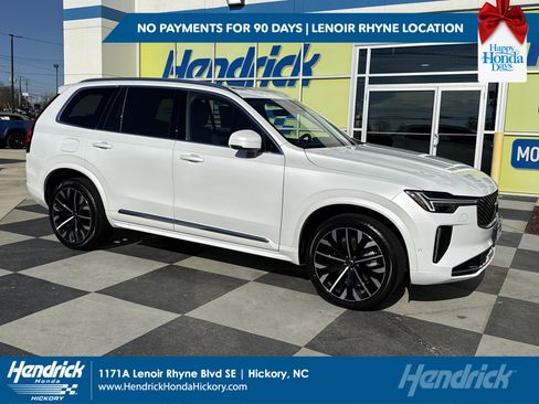 Used 2025 Volvo XC90 B6 Plus image 1