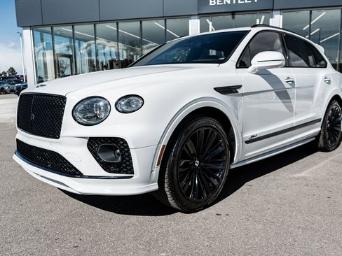 Used 2023 Bentley Bentayga Speed image 21