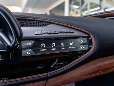 Used 2022 Ferrari SF90 Stradale image 14