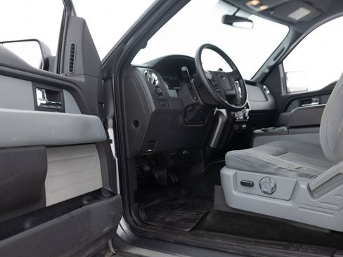 Used 2014 Ford F150 XLT w/ Equipment Group 302A Luxury AWD/4WD image 29