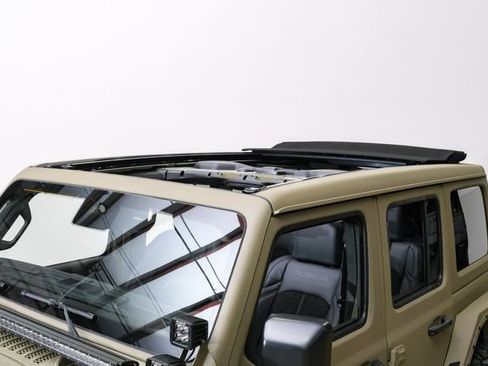 Used 2025 Jeep Wrangler Unlimited Rubicon 392 AWD/4WD image 2
