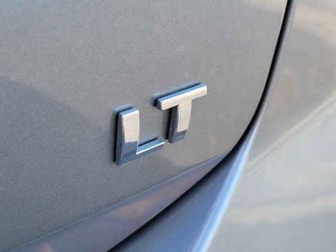 Used 2024 Chevrolet Equinox LT w/ LPO, Floor Liner Package FWD image 35