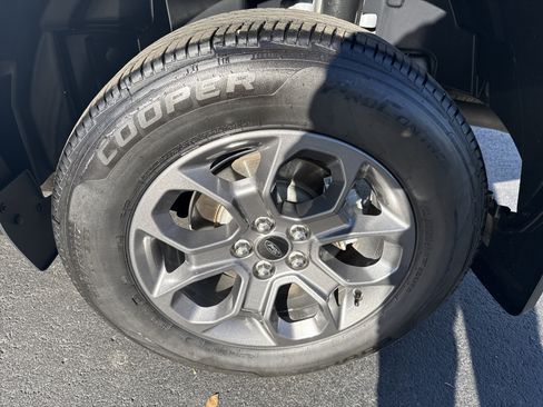 Certified 2023 Ford Maverick XLT w/ XLT Luxury Package image 5