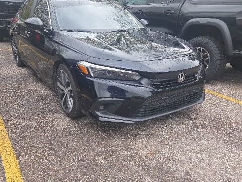 Used 2022 Honda Civic Touring image 1