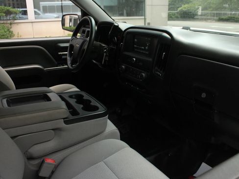 Used 2017 Chevrolet Silverado 1500 W/T AWD/4WD image 24