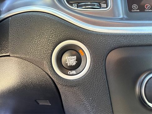 Used 2021 Dodge Charger SXT w/ Leather Interior Group image 47