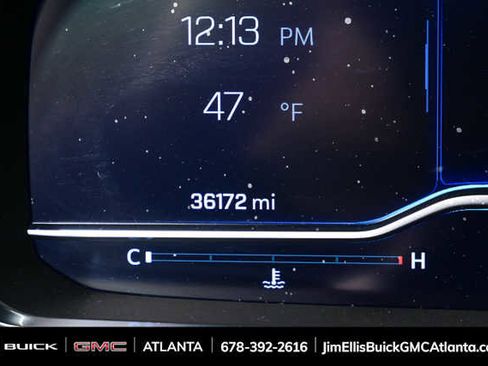 Used 2023 Chevrolet Suburban High Country image 12