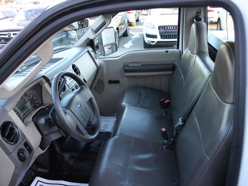 Used 2009 Ford F350 XL image 19