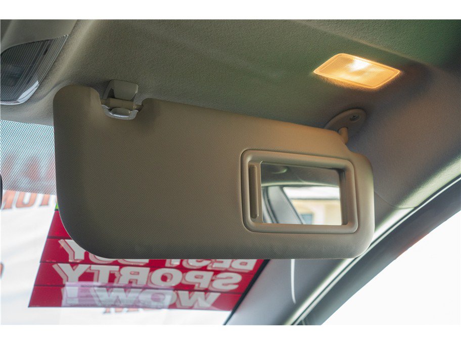Used 2022 Toyota Corolla LE FWD image 22