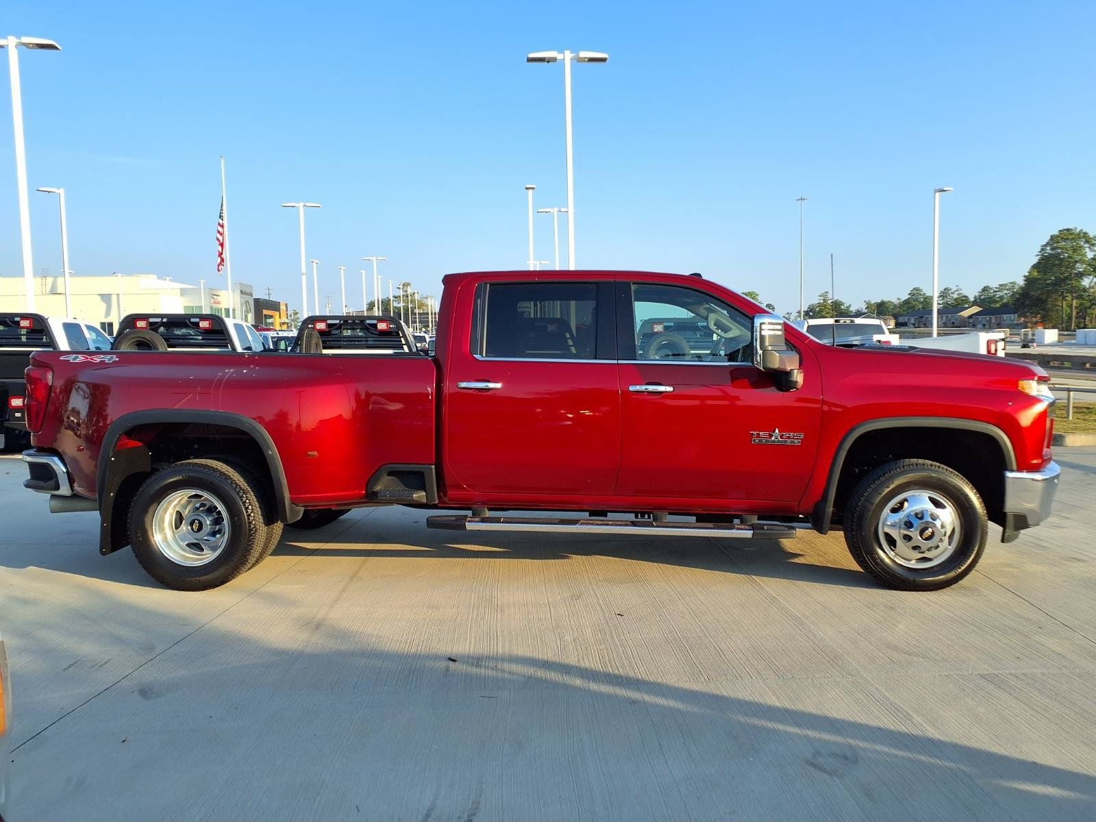 Used 2022 Chevrolet Silverado 3500 LTZ w/ LTZ Texas Edition AWD/4WD image 5