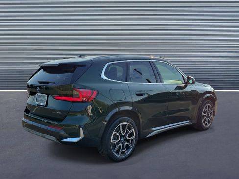 Used 2025 BMW X1 xDrive28i image 3