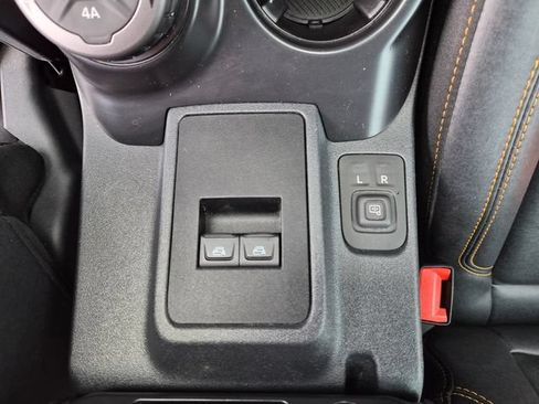 Used 2024 Ford Bronco Badlands AWD/4WD image 31