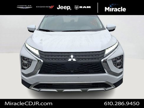 Used 2024 Mitsubishi Eclipse Cross SE image 2