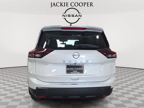 New 2026 Nissan Rogue SV FWD image 6