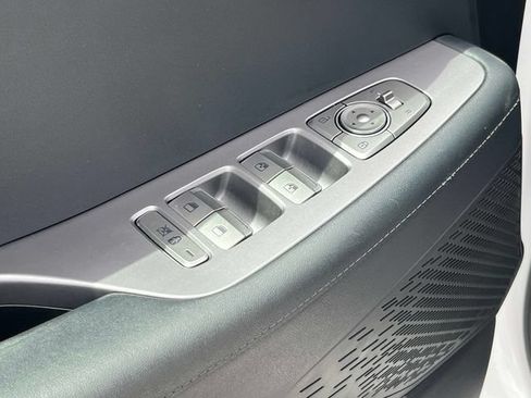 Used 2024 Hyundai Palisade SEL FWD image 25
