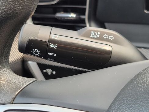 Certified 2025 Kia Sportage LX AWD/4WD image 17
