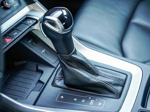 Used 2023 Audi Q3 2.0T Premium Plus w/ Premium Plus Package image 21