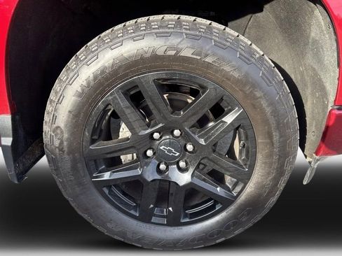 Used 2022 Chevrolet Silverado 1500 RST w/ Z71 Off-Road Package image 13