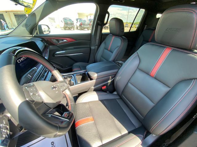 Used 2024 Chevrolet Traverse RS w/ LPO, Floor Liner Package FWD image 11