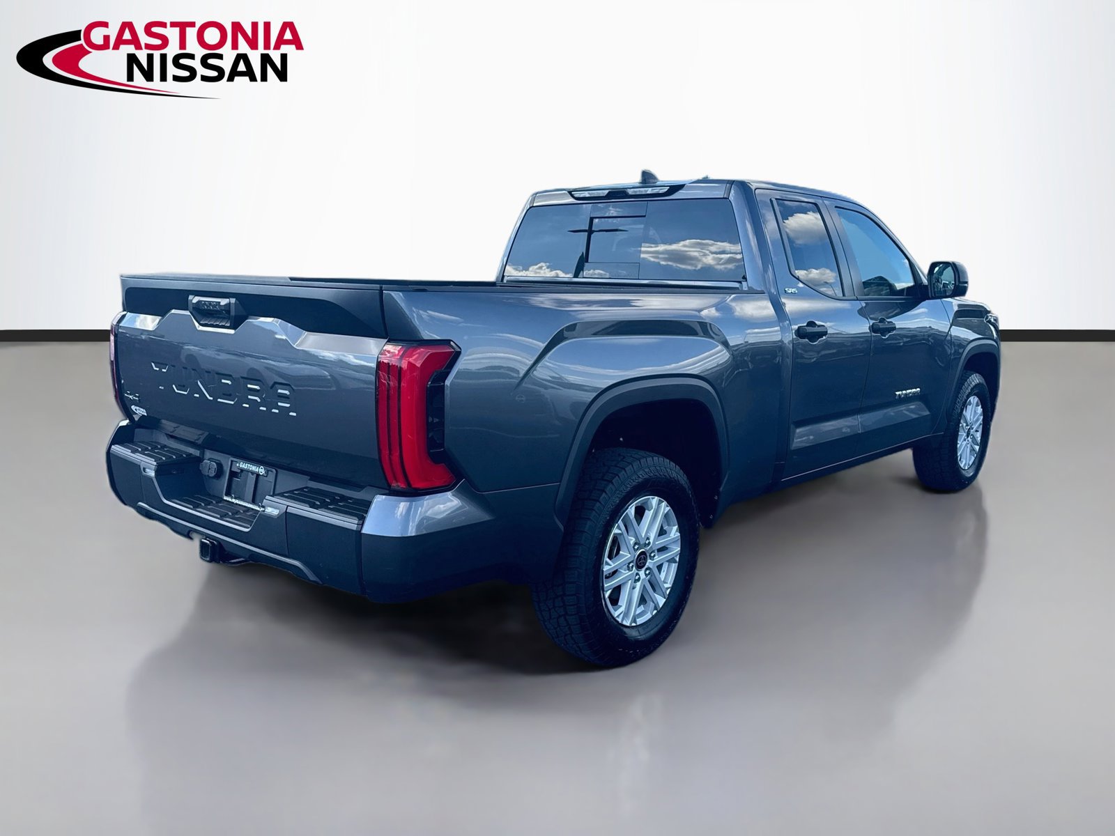 Used 2024 Toyota Tundra SR5 AWD/4WD image 9