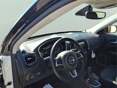 Used 2020 Jeep Compass Limited w/ Trailer Tow Group image 12