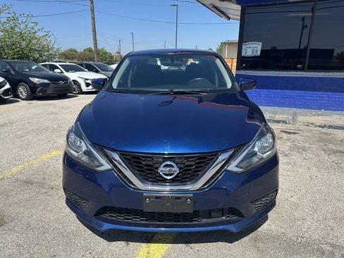 Used 2019 Nissan Sentra SV FWD image 2