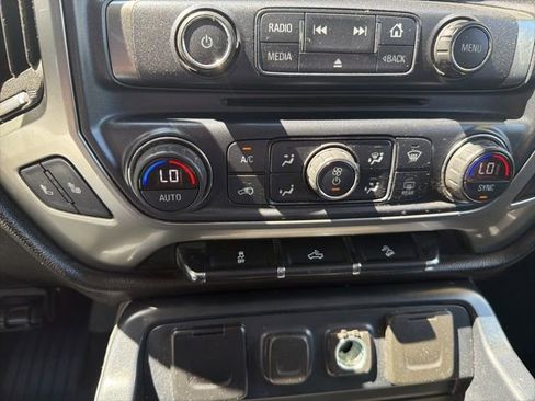 Used 2018 Chevrolet Silverado 1500 LT w/ All Star Edition AWD/4WD image 17