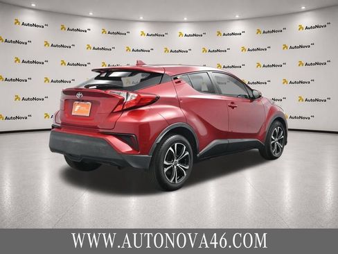 Used 2020 Toyota C-HR LE FWD image 9