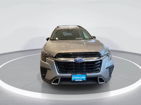 Used 2024 Subaru Ascent Touring AWD/4WD image 3