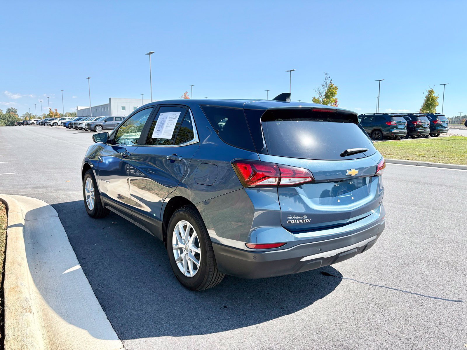 Used 2024 Chevrolet Equinox LT FWD image 6