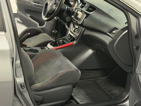 Used 2019 Nissan Sentra NISMO image 11