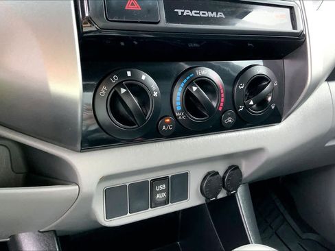 Used 2015 Toyota Tacoma PreRunner w/ TRD Sport Package RWD image 31