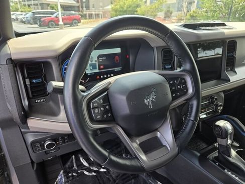 Certified 2024 Ford Bronco Wildtrak AWD/4WD image 11