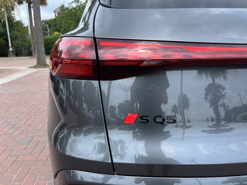 Used 2025 Audi SQ5 Premium Plus AWD/4WD image 41