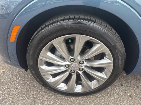Used 2024 Buick Envista Avenir image 29
