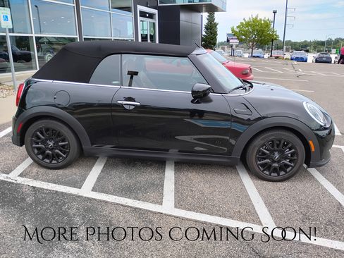 Used 2024 MINI Cooper Convertible w/ Signature Upholstery Package FWD image 2