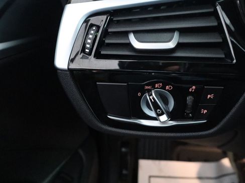 Used 2019 BMW 530i xDrive w/ Convenience Package image 29