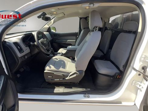 Used 2017 Chevrolet Colorado W/T w/ WT Convenience Package RWD image 17